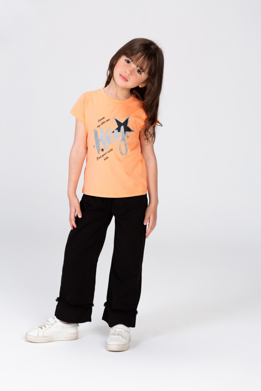 Girls' Star-Printed T-shirt With Comfortable And Easy Use Material