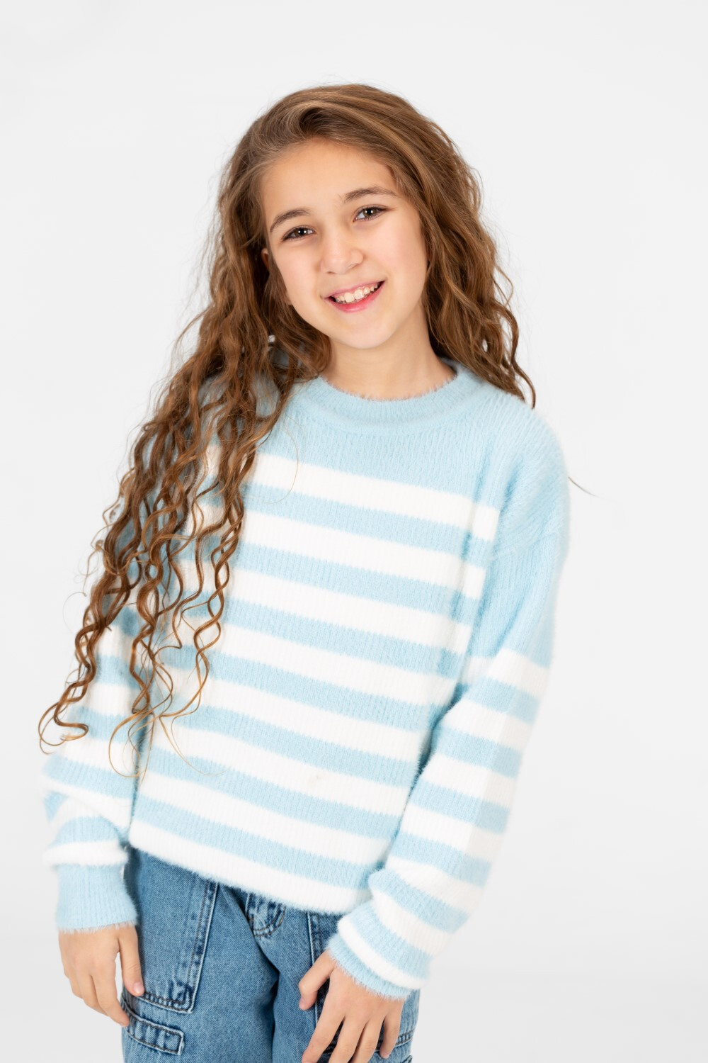 Girl's Round Neck Long Sleeves Striped Jakar Pullover Sweater