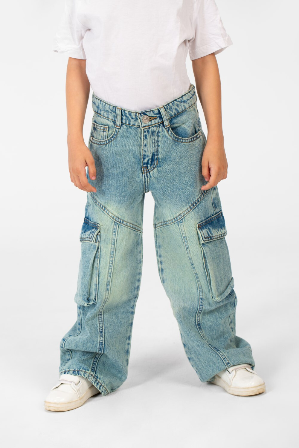 Girl's Slouchy Cargo Jeans Pants With Pockets And Modern Design