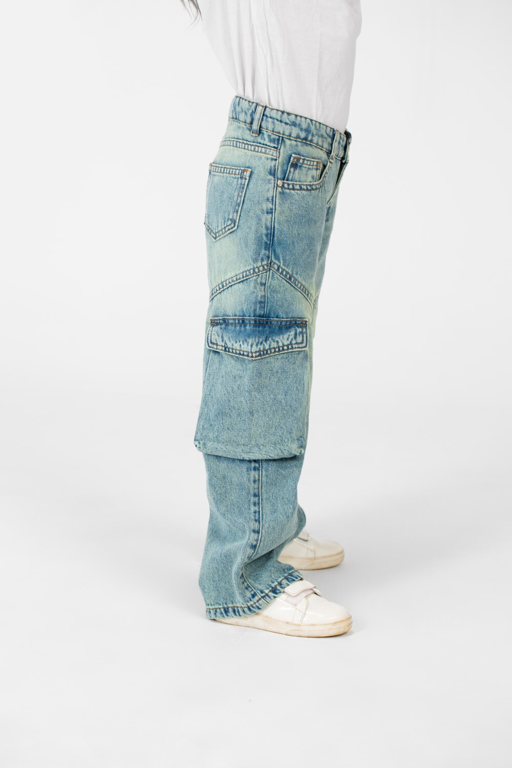 Girl's Slouchy Cargo Jeans Pants With Pockets And Modern Design