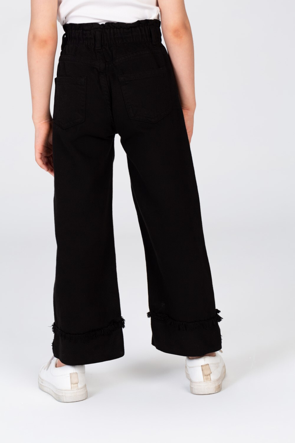 Girls High Waist Gabardine Trousers With Front And Back Pockets And A Modern Cut