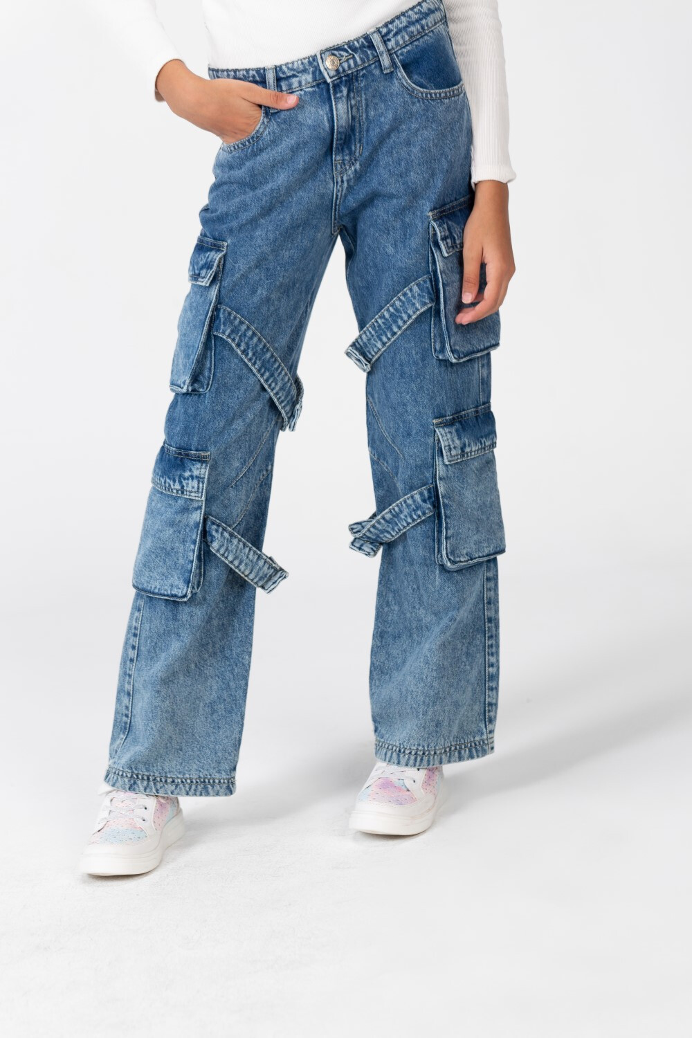 Girl's Slouchy Cargo Jeans Pants With A Unique Cut